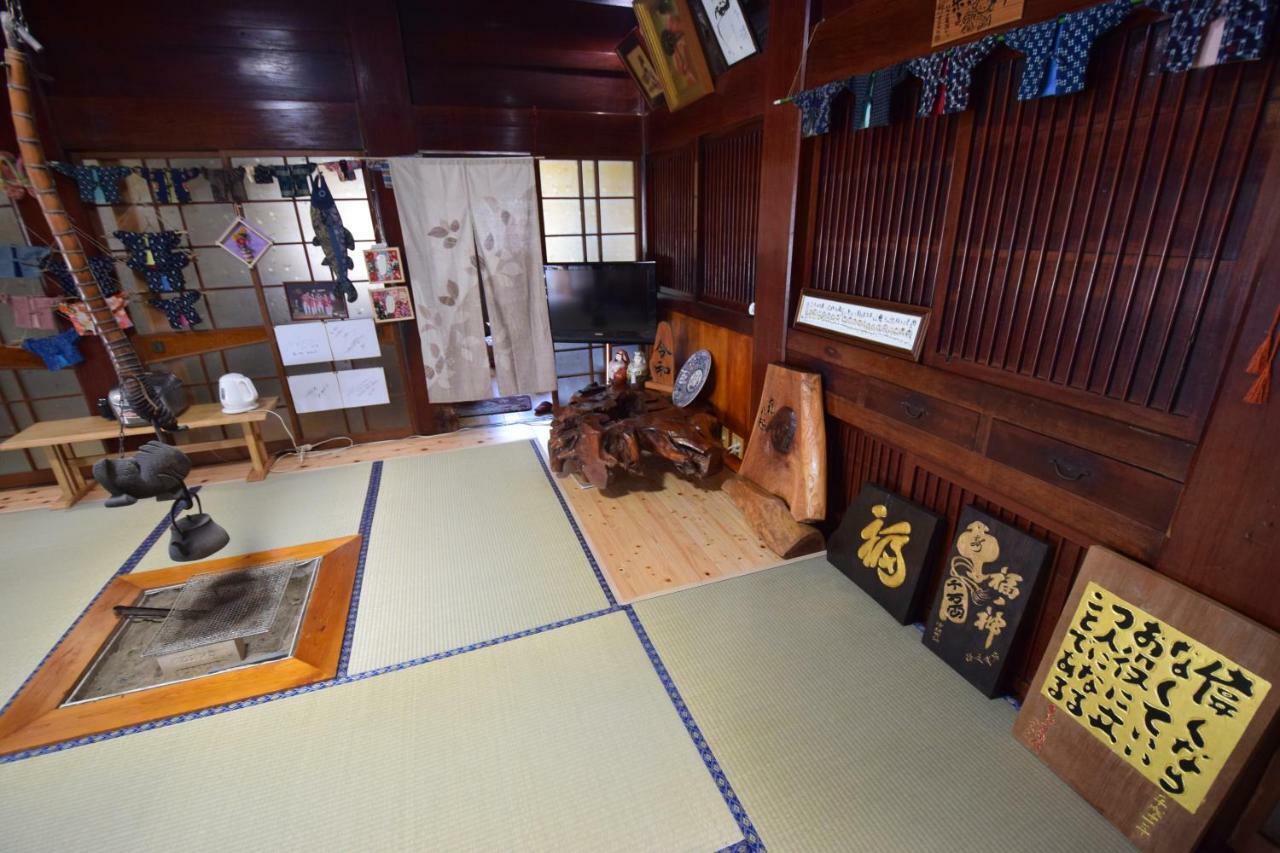 Minshuku Nishidomari Hotell Tsushima  Eksteriør bilde
